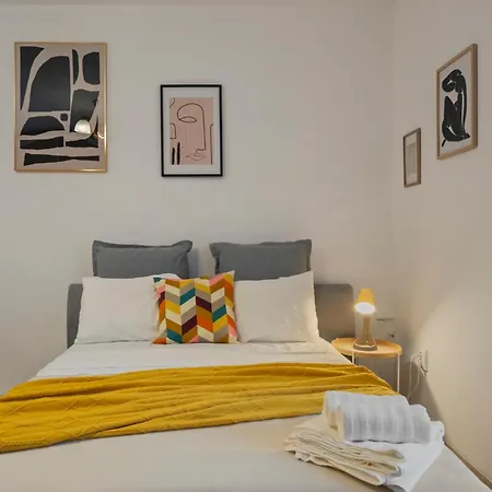 Apartment North Station W. Ac Bucharest
